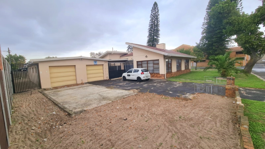 4 Bedroom Property for Sale in Klipdam Western Cape